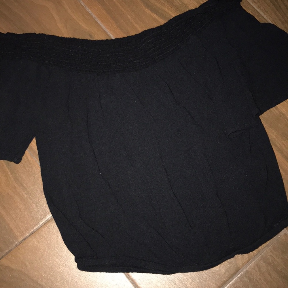 Off the shoulders shirt. Worn once
